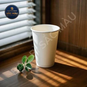 Ly giấy dùng một lần