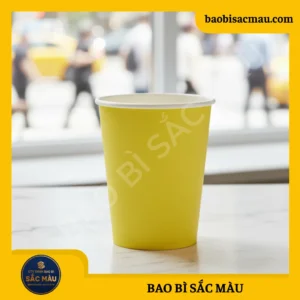 ly giấy màu vàng